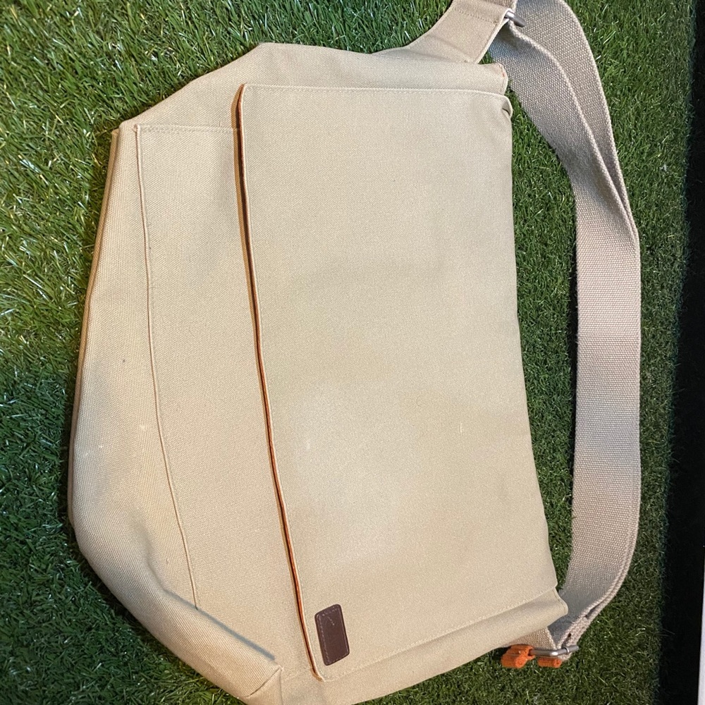 GAP Messenger Bag
